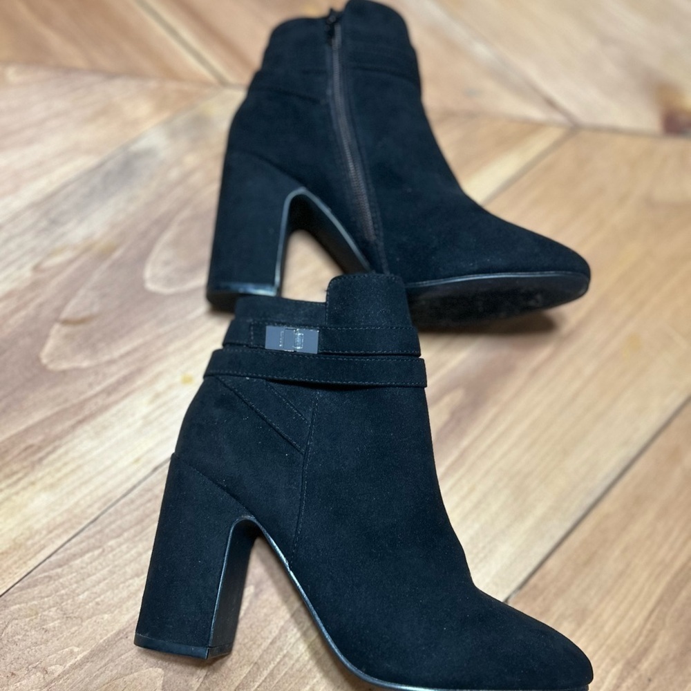 JustFab Sleek Black Ankle Booties - Picture 2 of 9